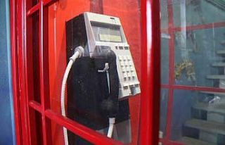 (ÖZEL) İkonik telefon kulübesini akvaryuma çevirdiler