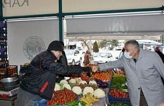 Pazarcı esnafından Başkan Bozkurt’a teşekkür