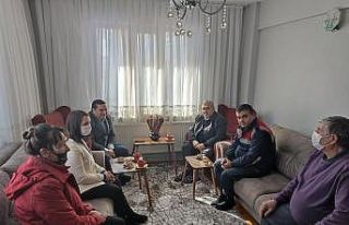 Pazaryeri Kaymakamı Altay şehit ailesini ziyaret...