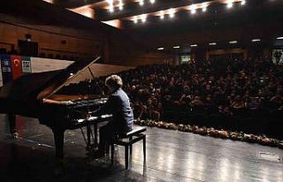 Piyanonun yıldızları Bursa’da parlıyor