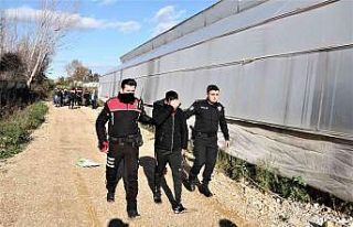Polisin 30 kilometre kovaladığı araçta yakalandı,...