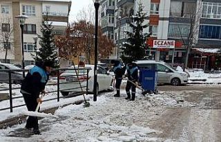 Pursaklar Belediyesi’nden buzlanmaya karşı önlem