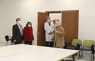 Rektör Çalış, tıp fakültesi merkezi derslikler...