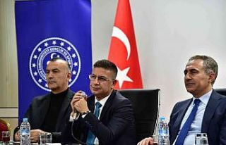 Rektör İlter Kuş, öğrencilerle buluştu