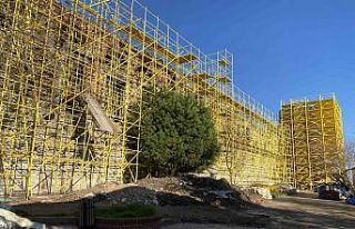 Restorasyonu süren Bukoleon Sarayı tarihe ışık...