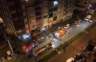 Rize’de gece saatlerinde çıkan yangın paniğe...