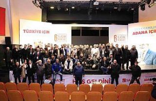 Saadet Partisi Adana İl Başkanlığı’nda bayrak...