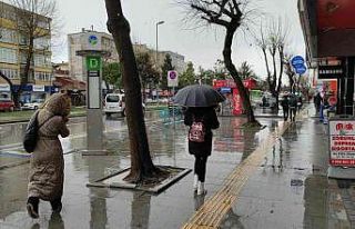 Sakarya kent merkezinde kısa süreli kar yağışı...