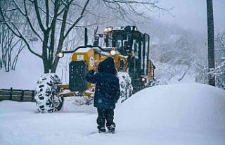 Sakarya’da kar yağışı sebebiyle kapanan yollar...