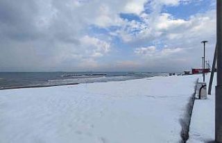 Sakarya’nın Karadeniz’e kıyısı beyaza büründü