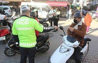 Salihli’de trafik ekiplerinden motosiklet uygulaması