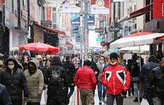 Samsun şehir merkezinde aralıklarla kar yağışı