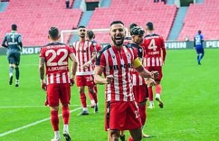 Samsunspor’un gol yükünü Yasin Öztekin çekti