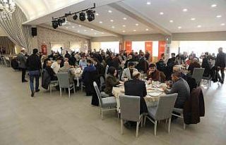 Sanayici ve iş adamları istişare toplantısında...