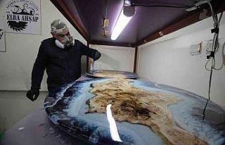 Sanayide kullanılan epoksiyi sanata dönüştürüyor