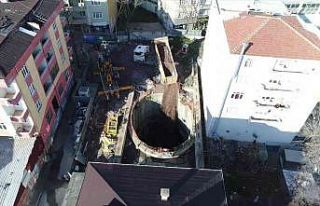 Sancaktepe’de yapımı durdurulan metronun tünelleri...