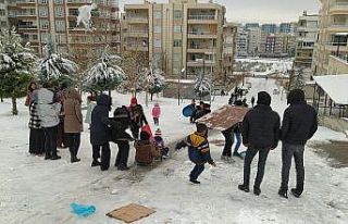 Şanlıurfa sokakları kayak pistine döndü