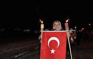 Sarıkamış şehitleri için binler meşalelerle...