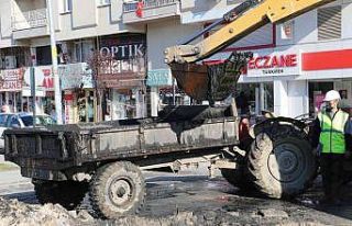 Saruhanlı’da taşkınlar sona eriyor