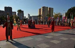 Sayapark, Mersin’in kurtuluş gününü mehteran...