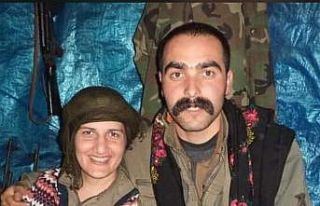 Şehit ailelerinden öldürülen teröristle fotoğrafları...