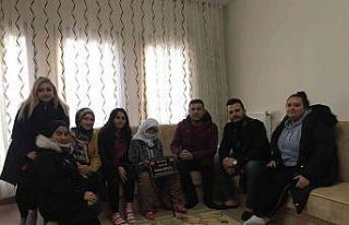 Şehit annesi, oğlunun mezarına fidan dikileceğini...