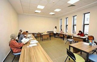 Şehitkamil’de karakalem resim kursuna yoğun ilgi