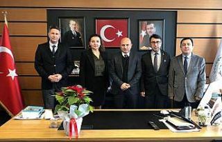 Şehitler için kütüphane