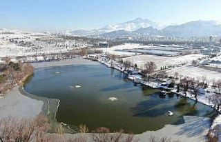 Şeker Gölü’nde ’kış’ güzelliği