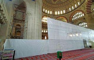 Selimiye Camii’nde geçici ibadet alanı oluşturuldu