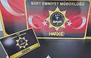 Siirt’te uyuşturucu tacirleri cami tuvaletine eroin...