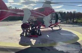 Silahla yaralanan şahsın yardımına ambulans helikopter...