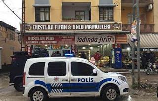 Silahlı saldırıya uğrayan fırıncı hayatını...