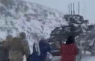 Şırnak’ta jandarma ekipleri kirpi ve kobralarla...