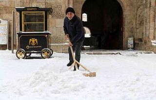 Sivas kar altında kaldı