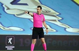 Sivasspor - Trabzonspor maçının VAR’ı Tugay...