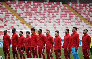 Sivasspor’da 3 futbolcu kart sınırında