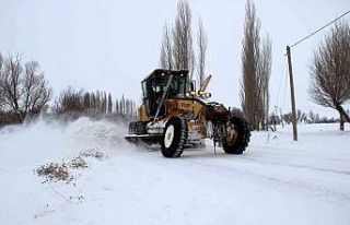 Sivas’ta 413 yerleşim yerinin yolu ulaşıma kapandı
