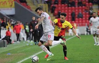 Spor Toto Süper Lig: Göztepe: 4 - Antalyaspor: 0...
