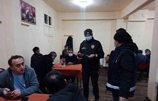Şuhut’ta yılbaşı denetimlerinde polis göz açtırmadı