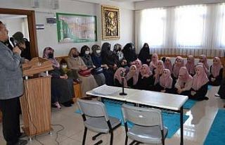 Sümbülvalide Yatılı Kız Kur’an Kursunda yarıyıl...
