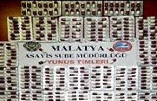 Şüpheli şahıslar polisten kaçamadı