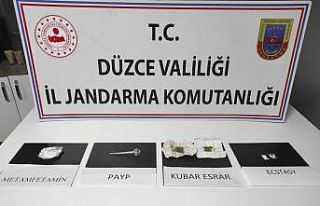 Şüpheli şahsın üzerinden uyuşturucu çıktı