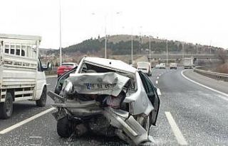 Sürücüsü kalp krizi geçiren araç otomobille...