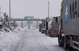 TAG Otoyolu trafiğe kapatıldı