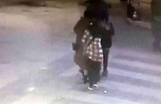 Takip ettiği kadının cep telefonunu böyle çaldı