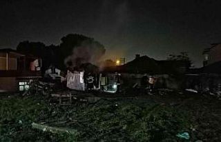 Taklacı güvercinlerin kümesi alev alev yandı