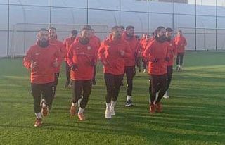 Talasgücü Belediyespor ikinci yarı için topbaşı...