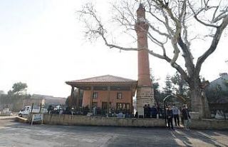 Tarihî cami yeniden ibadete açıldı