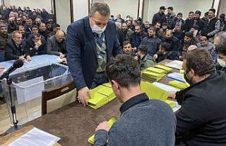 Tatvan Şoförler Odası’nın yeni başkanı İkram...